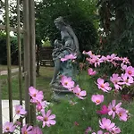 Domaine Des Monges Bed & Breakfast