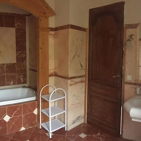 Domaine Des Monges 4*