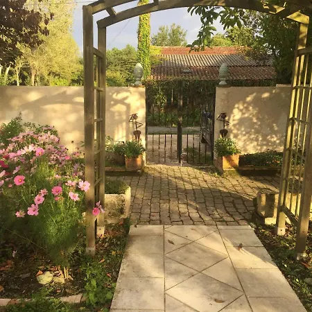 Domaine Des Monges 4*