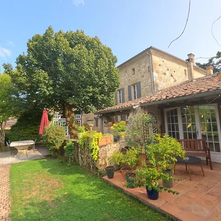 Domaine Des Monges Bed & Breakfast *