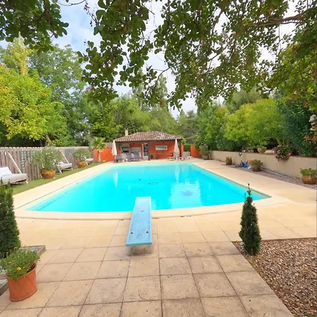 Domaine Des Monges 4*