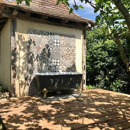 Domaine Des Monges Saint-Seurin-de-Prats
