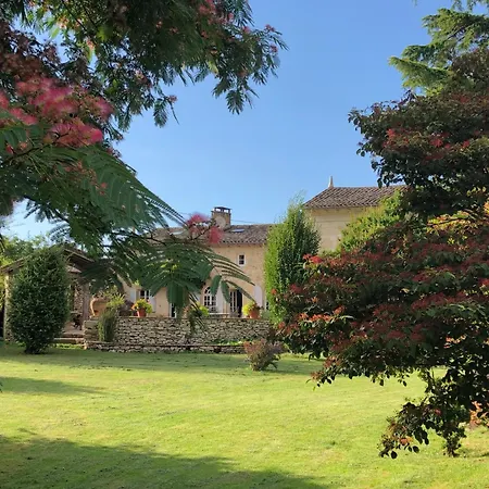 Domaine Des Monges Bed & Breakfast *