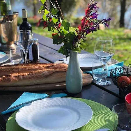 Bed & Breakfast Domaine Des Monges