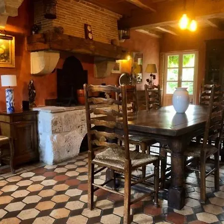 Domaine Des Monges Bed & Breakfast Saint-Seurin-de-Prats