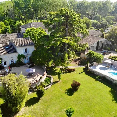 Domaine Des Monges 4* Saint-Seurin-de-Prats