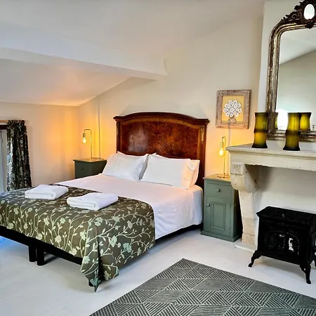 فندق مبيت وإفطار Domaine Des Monges Saint-Seurin-de-Prats