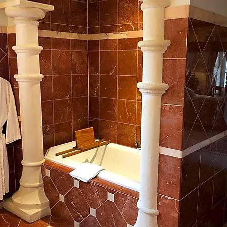 Domaine Des Monges Bed & Breakfast Saint-Seurin-de-Prats
