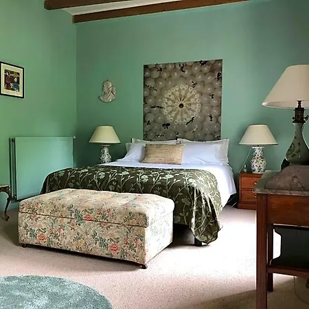 Domaine Des Monges Bed & Breakfast