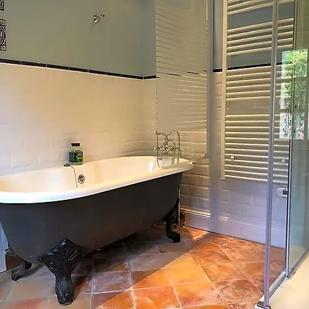 Bed & Breakfast Domaine Des Monges