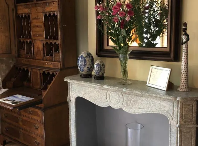 Domaine Des Monges 4* Saint-Seurin-de-Prats