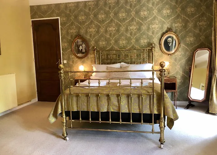 Couette-café Domaine Des Monges 4*