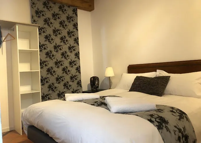 Domaine Des Monges Bed & Breakfast